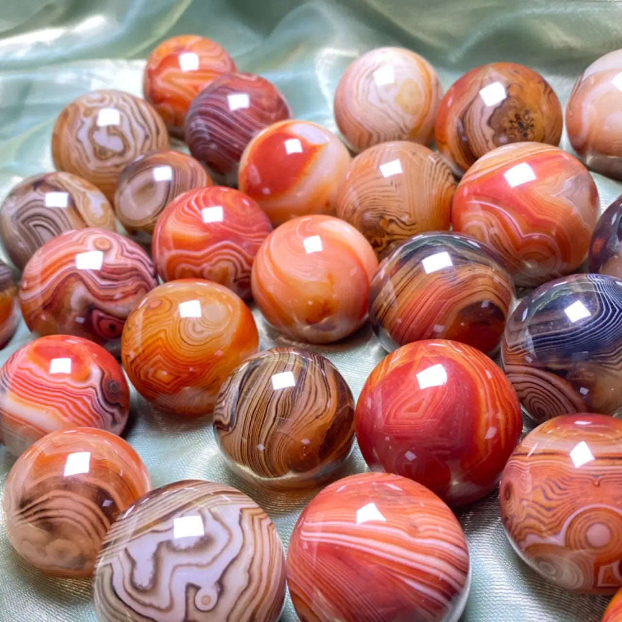Wholesale High Quality Natural Sardonyx Agate Crystal Ball Feng Shui Home Decoration Crystal Gifts
