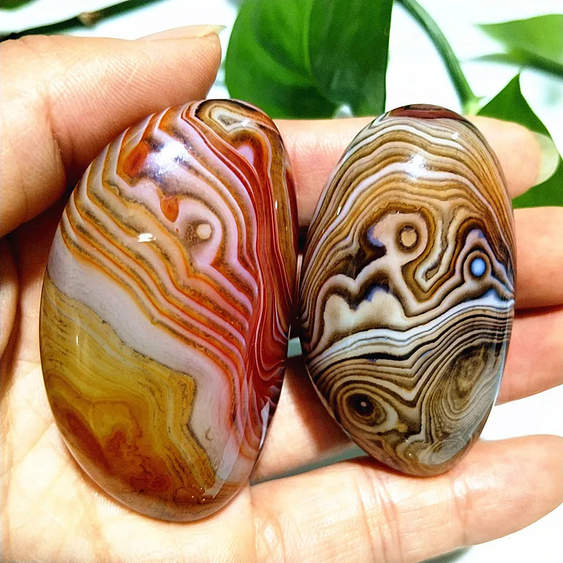 Natural silk silk agate Sardonyx agate palm stones playthings small stones and crystals healing crystals