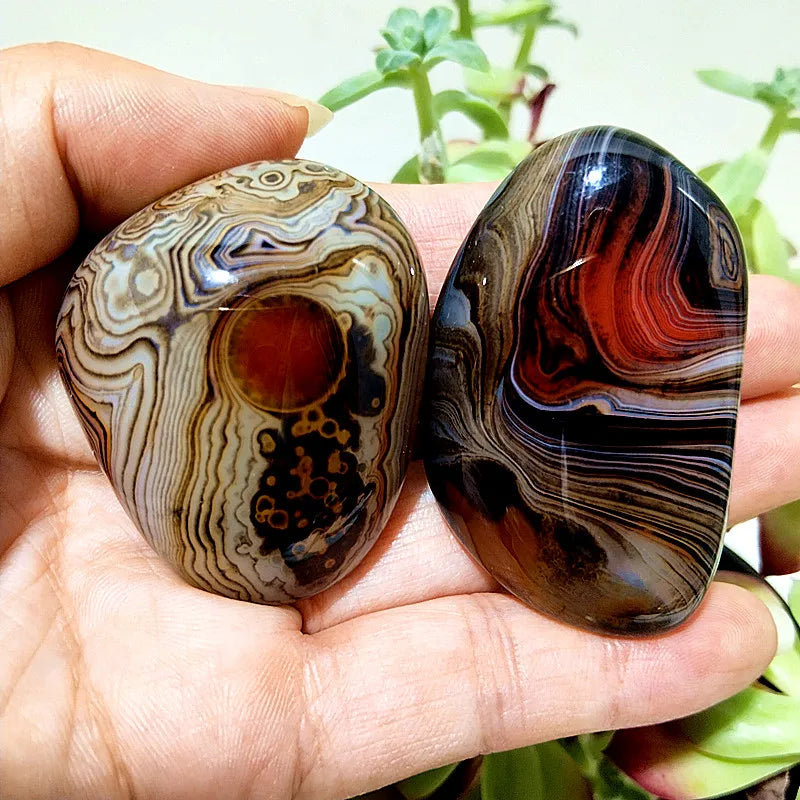 Natural silk silk agate Sardonyx agate palm stones playthings small stones and crystals healing crystals