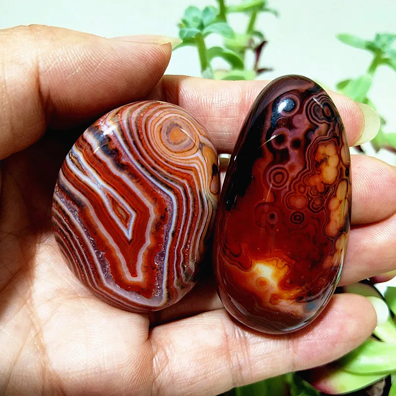 Natural silk silk agate Sardonyx agate palm stones playthings small stones and crystals healing crystals