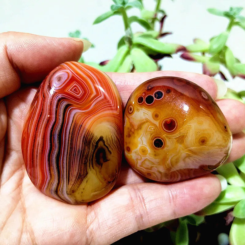 Natural silk silk agate Sardonyx agate palm stones playthings small stones and crystals healing crystals